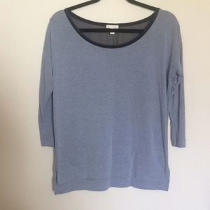 GAP Classic Long Sleeve T-Shirt